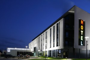 POZNANSKI готелі в Польщі Познані апартаменти ресторан заходу